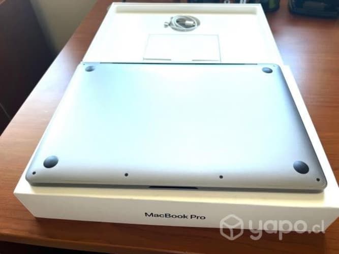 MacBook Pro Display with touch bar final del 2019