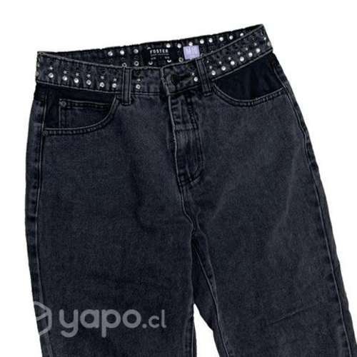 Mom jeans foster