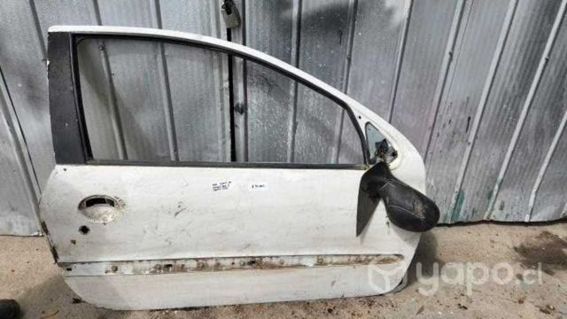 Puerta delantera derecha peugeot 206 2001