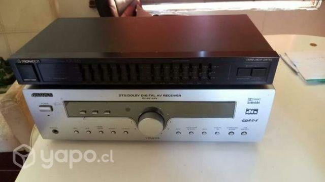 Receiver Sansui plateado