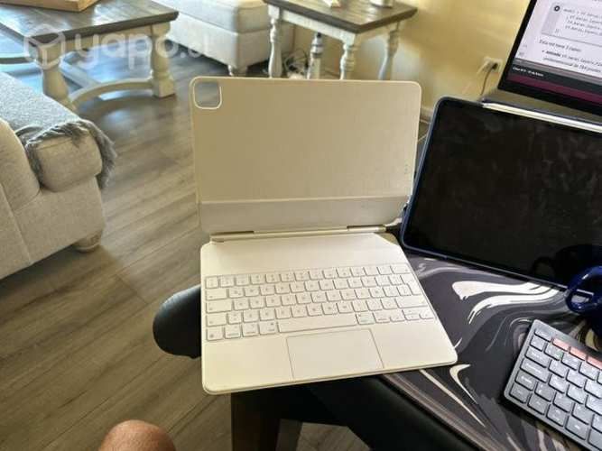 Magic Keyboard iPad Pro 12.9 5ta generacion