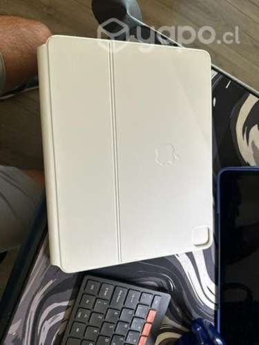 Magic Keyboard iPad Pro 12.9 5ta generacion