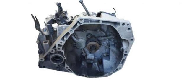 Caja de cambio Nissan March Advance 