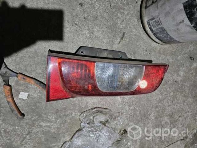 Foco trasero fiat fiorino city 2014