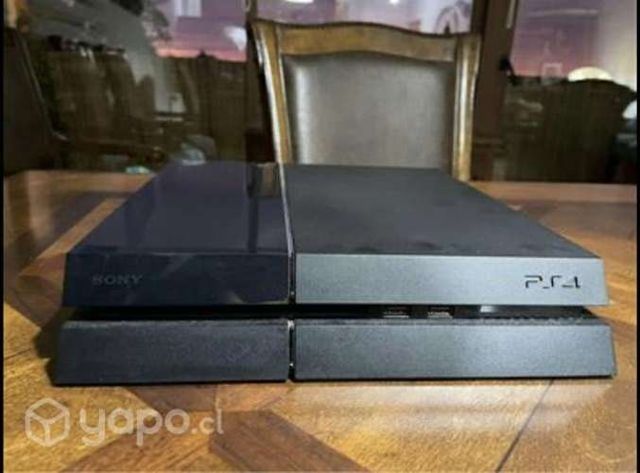 PLAY STATION 4 500gb - 5 juegos PRECIO CONVERSABLE