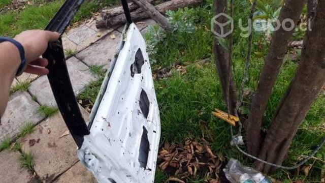 Puerta trasera derecha Mitsubishi montero 2009