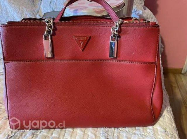 Cartera roja guess