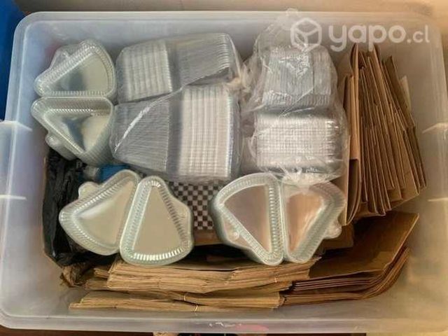 Caja con artículos para llevar