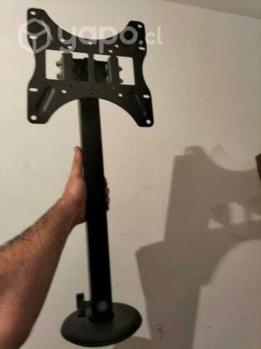 Neumático. Radio Mazda. Soportes pared. Soporte TV