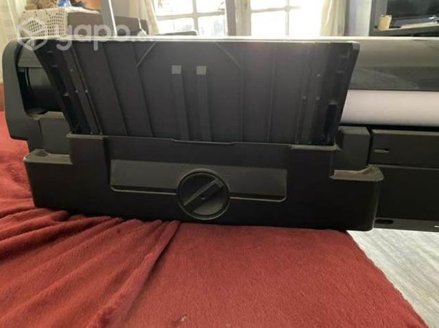 Plotter marca HP modelo DesignJet T520