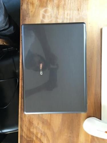 Note book compaq presario V3000