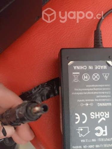 Cargador notebook Samsung 19v