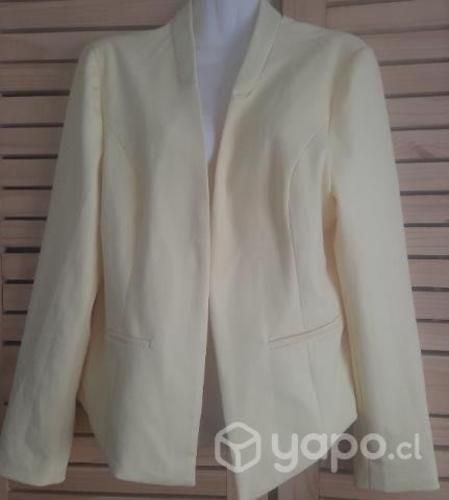 Blazer amarillo