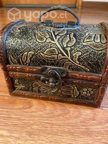 Cofre -joyero o decorativo