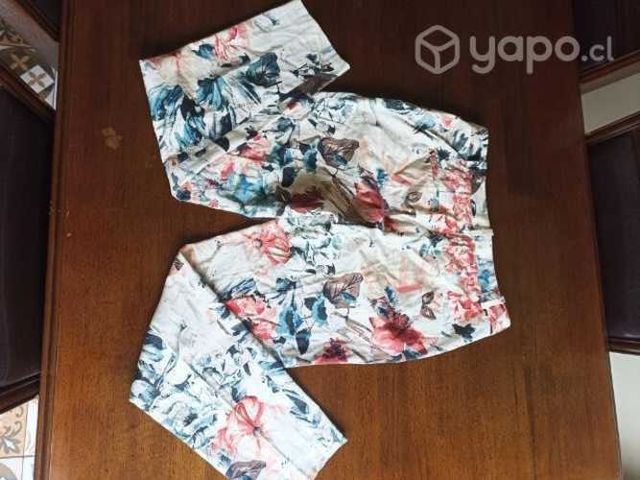 Pantalón ZARA talla 36 floreado