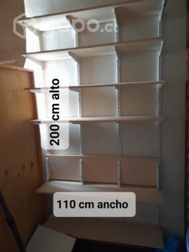 Estantes metálicos modulares