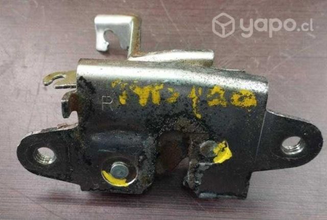 Chapa contacto derecha Toyota Hilux 2012-2015