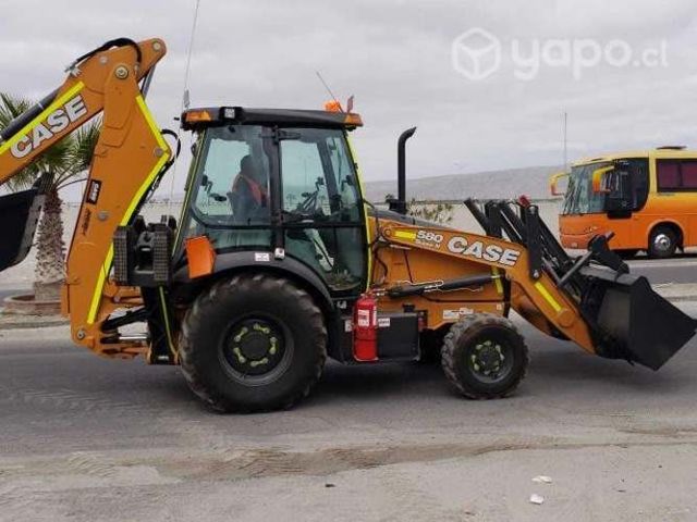 Retroexcavadora Arriendo