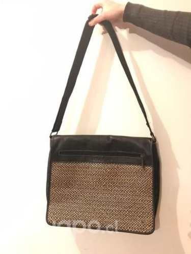 Maletín de cuero con bolsillo notebook