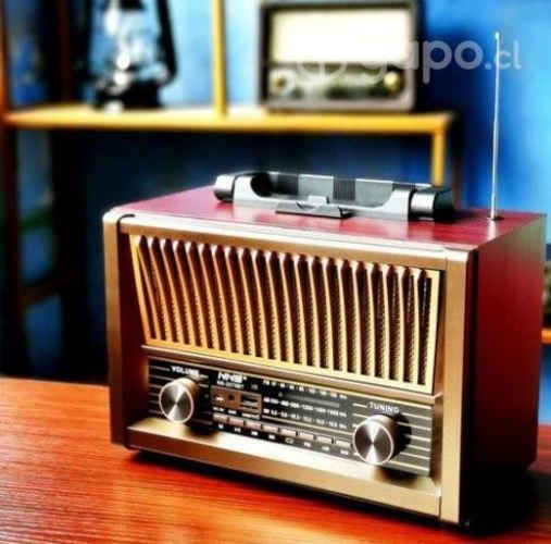 Radio Portátil Vintage Tercera Edad Fm Am Bluetoot