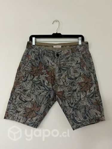 Bermuda Short Elastico Marca Fiorucci Talla 44