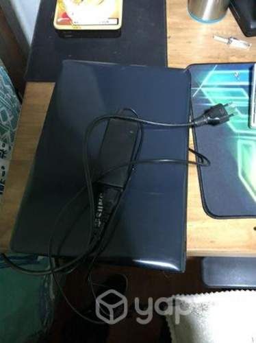Notebook Samsung con cargador original