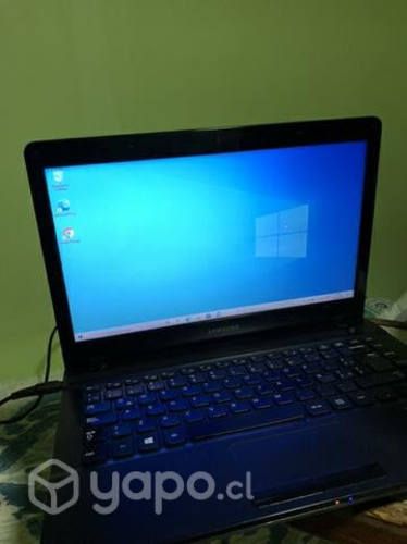 Notebook Samsung con cargador original