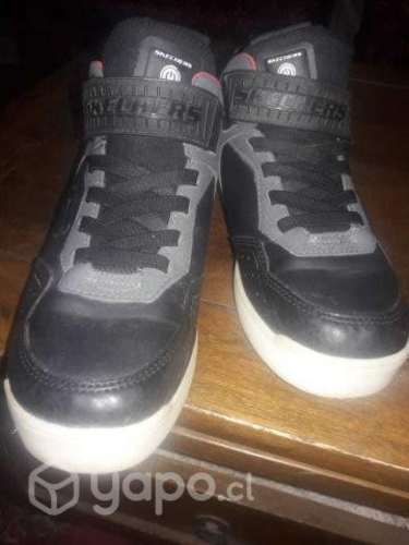 Zapatilla Skechers 37 con caña