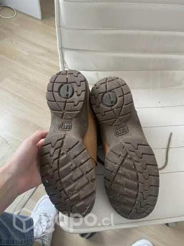 Botines CAT 37
