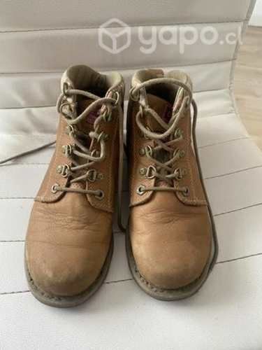 Botines CAT 37