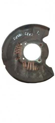 Protector disco de freno Lh Toyota Hilux Revo 4x2