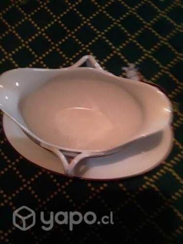 Salsero de porcelana alemana antigua