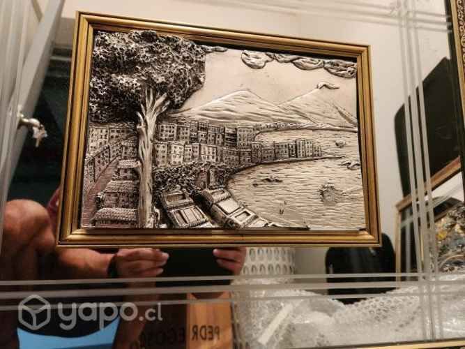 Cuadros con espejos biselados y bordes de madera