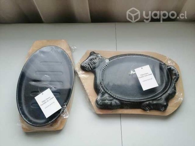 Tablas de madera y hierro