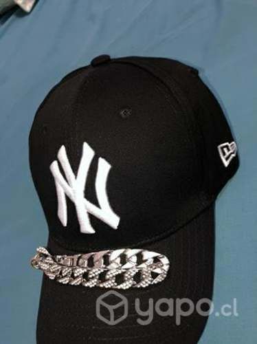 Combo gorra + pulsera