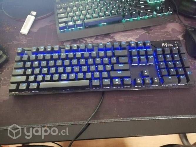 Teclado royal kludge switch blue
