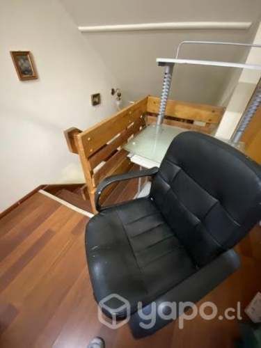 Escritorio de PC y silla de escritorio