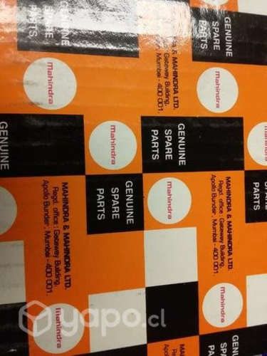 Foco trasero derecho MAHINDRA PIK UP ORIGINAL NUEV