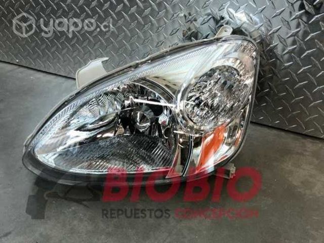 Opticos Delanteros Toyota Yaris Sedan 03/05