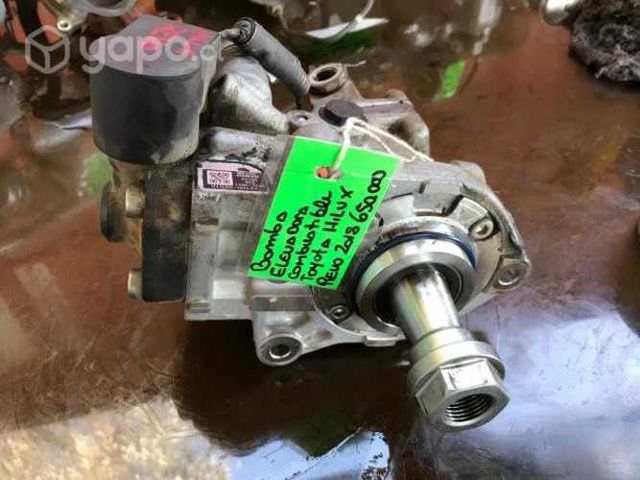 Bomba elevadora de combustible 22100-0E010 Toyota