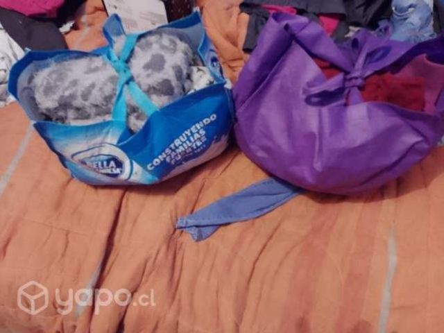 2 bolsas de ropa