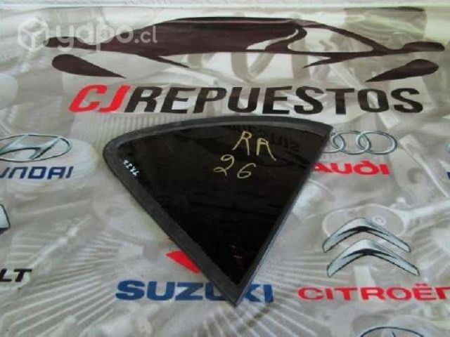 Luneta trasera izquierda ssangyong rexton 2015