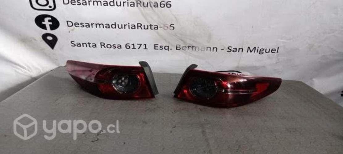 Focos traseros con luz led Mazda 3 Año 2022