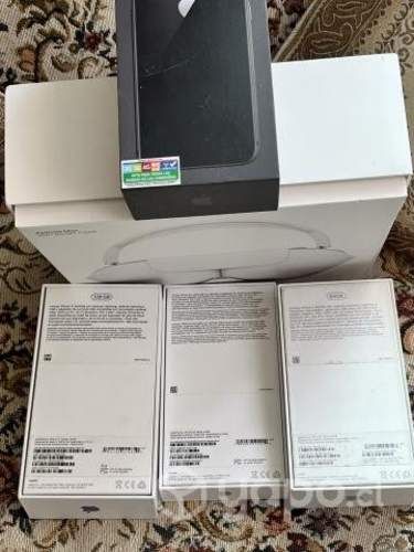 Cajas nuevas de iPhones AirPods max