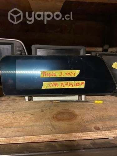 Pantalla Mazda 3 año 2022