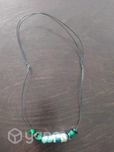 Collar precioso tono verde ethno