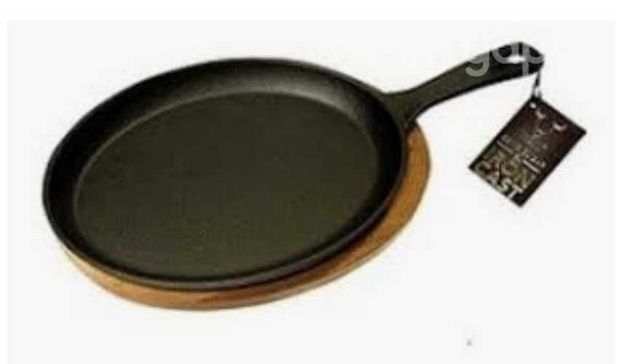 Sartén de hierro con base