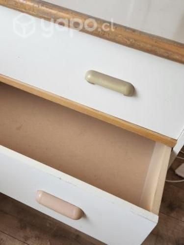 cómoda de 4 cajones muy amplios