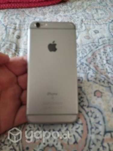 IPhone S con pantalla defectuosa.