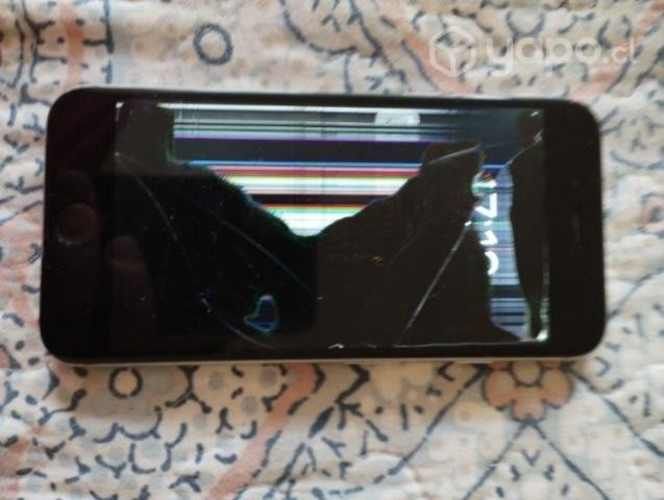 IPhone S con pantalla defectuosa.